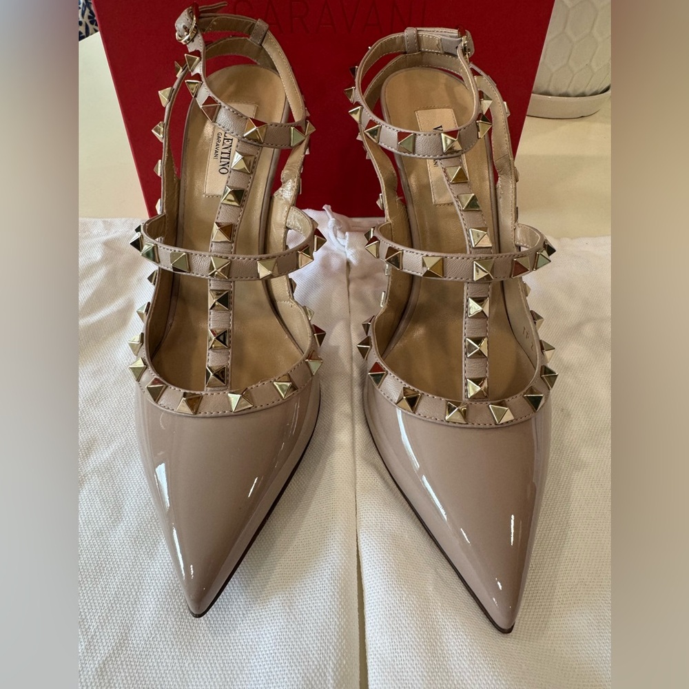 Valentino Garavani Rockstud Caged Pump 100mm